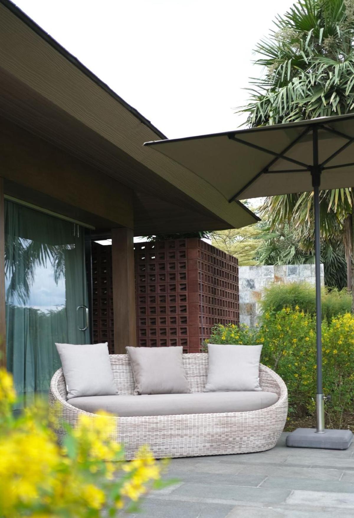 Djoglo Luxury Bungalow Wendit ภายนอก รูปภาพ